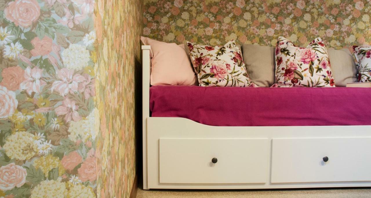 Flowers Joivy 25 Appartement *